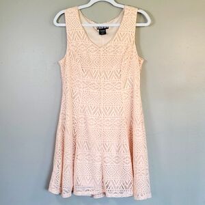 Paper Doll Peach Lace Overlay Mini Dress. Size XL (Junior)